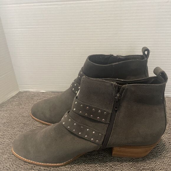 Dolce Vita Booties Women’s 10‎ Grey Ankle Boots Suede Buckle Block Heel Western - Picture 8 of 15